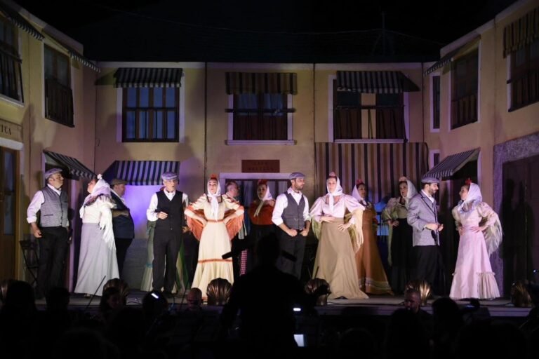 Representacion del Festival de la Zarzuela de Rincon de la Victoria
