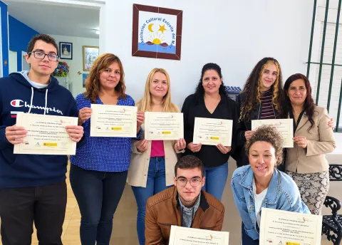 Alumnado de una edición anterior del curso de asistente personal, en el aula