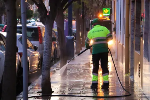 Baldeo y desbroce, calle por calle: la previsión de limpieza de Rincón para la semana del 14 al 20 de septiembre